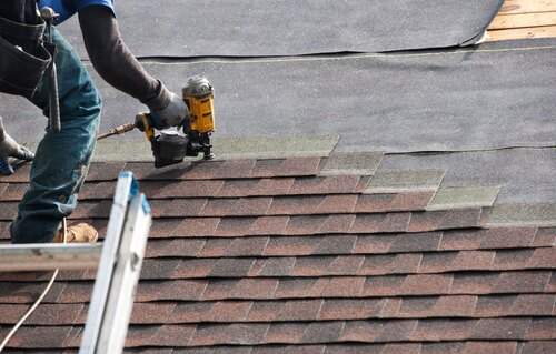 Advantages of Hiring Professional Roofing Contractors